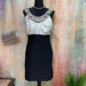 📌Trixxi Form Fitted Cocktail - Party - Homecoming Dress w/ Rich Beaded Neckline